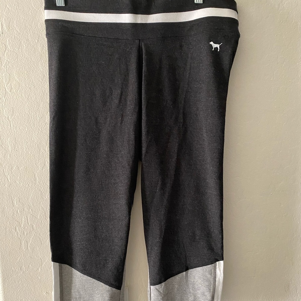 NWT Victoria’s Secret yoga capris